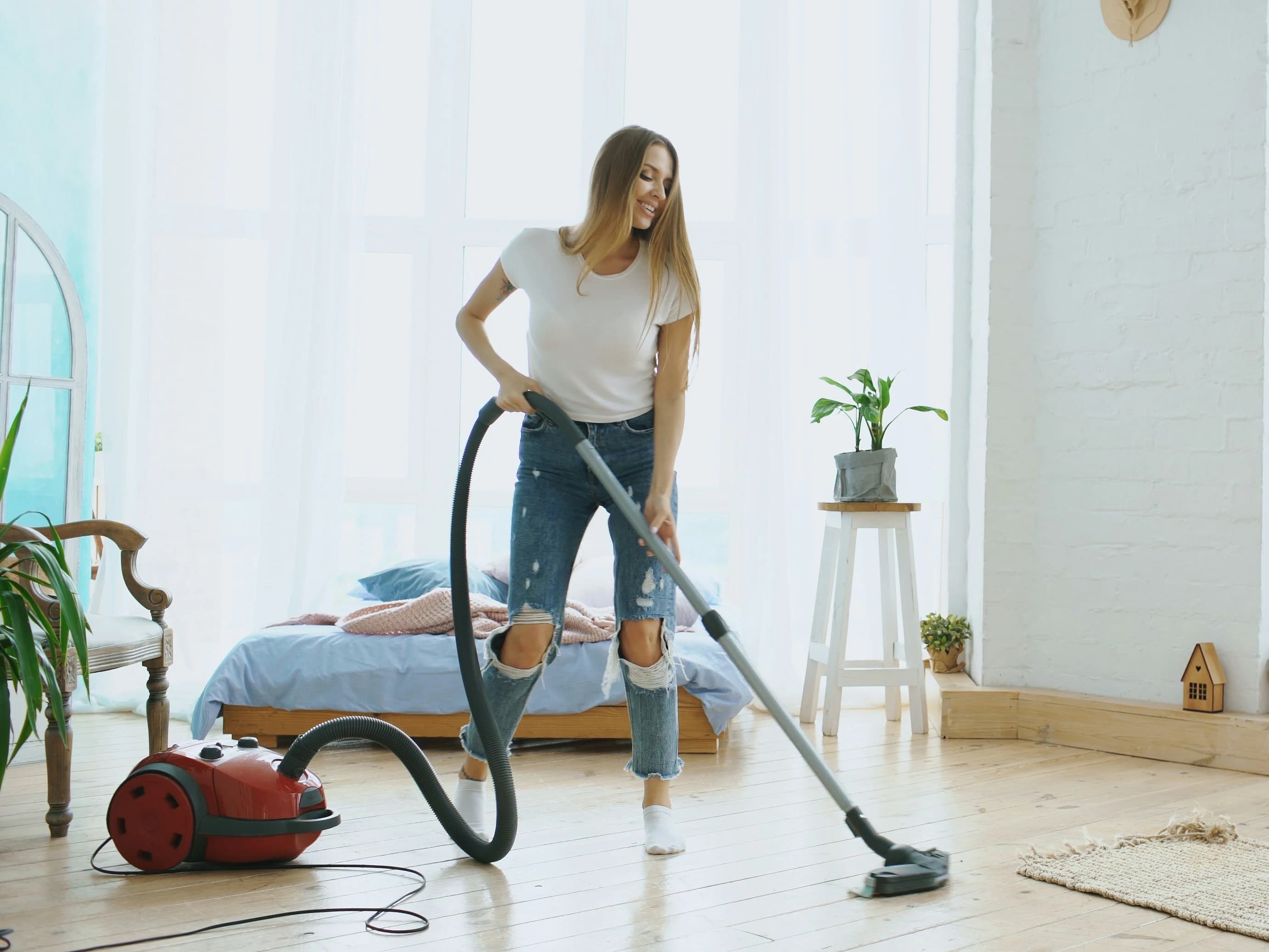 Cleno cleaning services in Cardiff
